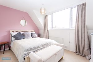 Bedroom- click for photo gallery